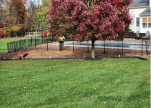 Aluminum fence in black color