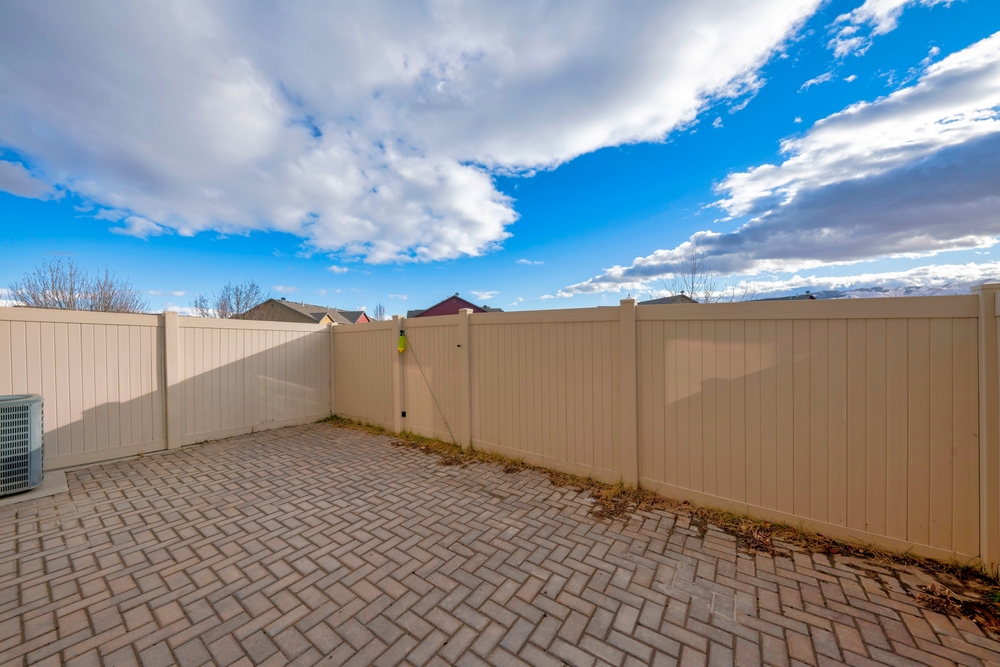 Vinyl Fence Post Evaluation: Evaluating Your Concrete Surface Before Your Installation